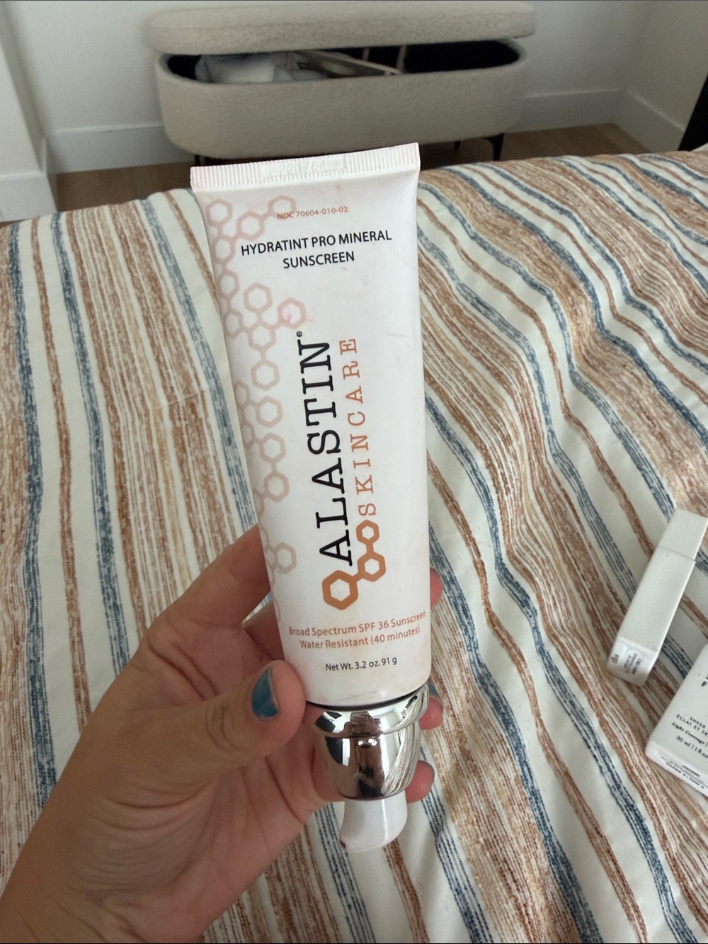 Alastin Hydratint Pro Mineral Sunscreen - White
